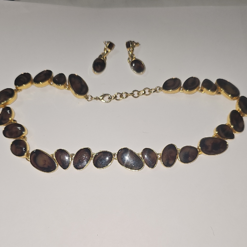 AK Elegant Vintage Goldtone With Brown Stone Jewelry Set